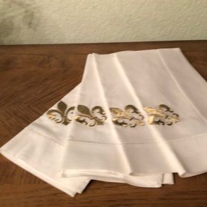 Set of four gold embroidered Fleur de Lis napkins